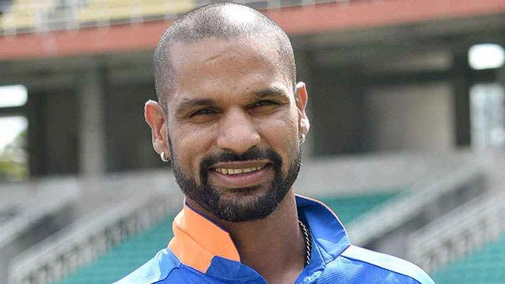 শিখর ধওয়নের বেস প্রাইস ২ কোটি। এমন নিশ্চিত ম্যাচউইনার খুব কম পাওয়া যায়। ৪০০-৪৫০ রান করে দেবেনই। ওপেনার চাই, এমন দলের জন্য বড় টার্গেট। বাঁ হাতি বলে বিশেষ সুবিধা। দিল্লি তাঁকে ফেরত পেতে চাইবে। সানরাইজ়ার্স, কেকেআরও ওপেনার চায়, তাই নিশানায় শিখর।      