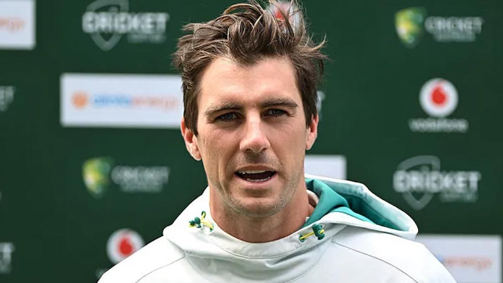 প্যাট কামিন্সের বেস প্রাইস ২ কোটি শেষ আইপিএলের প্রথম পর্বে কেকেআরের জার্সিতে প্রমাণ করে দিয়েছেন, গতির আগুনে ঝলসাতে তো পারেনই, ব্যাট হাতেও তফাত গড়ে দিতে পারেন। অস্ট্রেলিয়ার অধিনায়ক তিনি। কেকেআর চাইতে পারে বোলার, নেতা কামিন্সকে।  