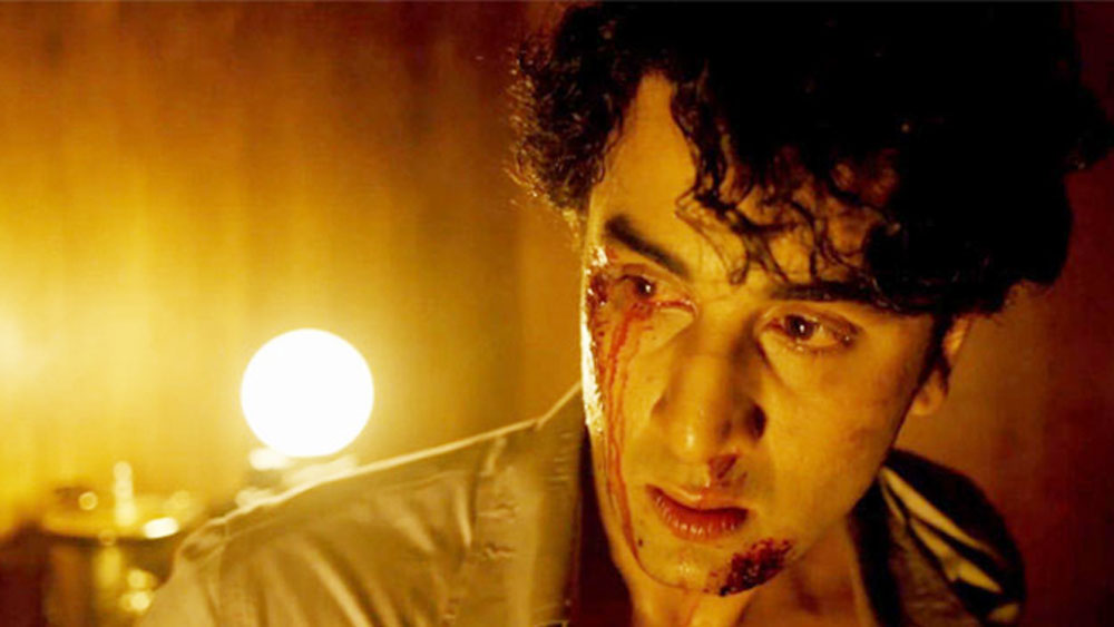 ১১৮ কোটি টাকা খরচ করে তৈরি করা ‘বম্বে ভেলভেট’ থেকে আয় হয়েছিল মাত্র ২২ কোটি ৮০ লক্ষ টাকা। আর ‘জগ্গা জাসুস’-এর বাজেট ছিল ১৩১ কোটি টাকা। কিন্তু, মাত্র ৫২ কোটি ৬১ লক্ষ টাকাই ফেরত পেয়েছিলেন প্রযোজকেরা। 