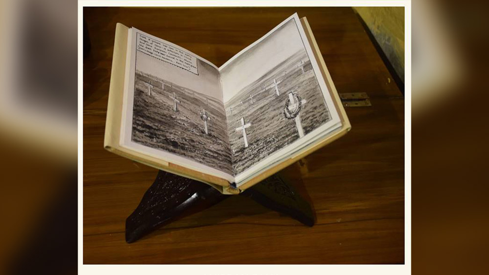 সিমা গ্যালারিতে গেলে দেখা যাবে অনির্বাণ সাহার ‘কোয়ারেটাইন নোটবুক’-ও। 