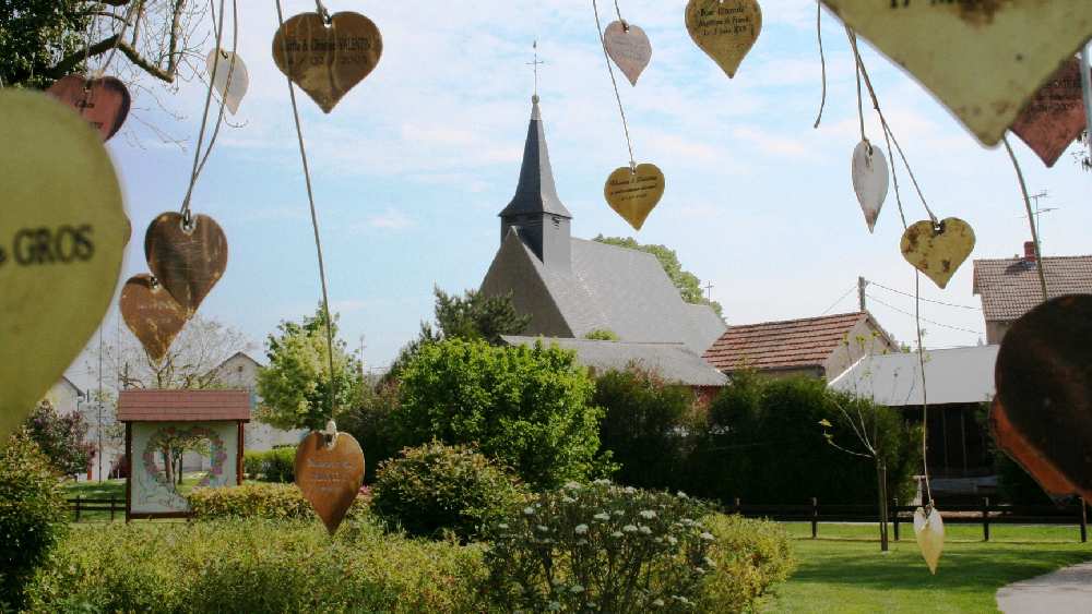 ফ্রান্সের ভ্যালেন্টাইন গ্রামে ১৪ ফেব্রুয়ারির উদ্‌যাপন।