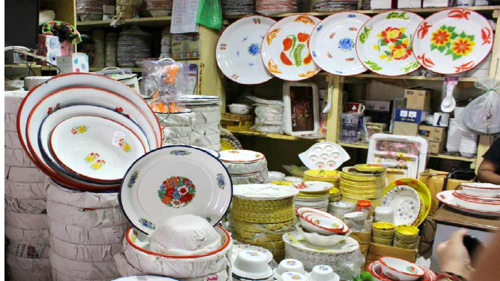 আকর্ষণীয় এই সব বাসনই কিন্তু অত্যন্ত ভঙ্গুর।