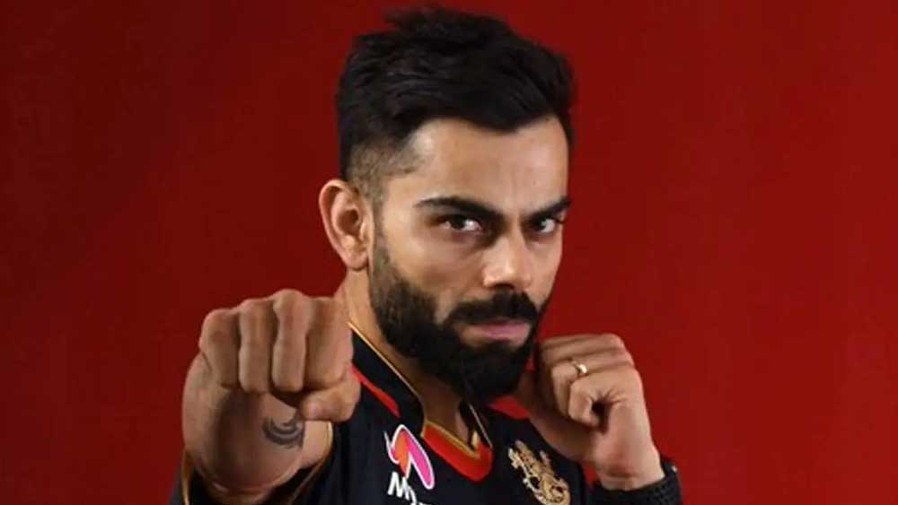 রয়্যাল চ্যালেঞ্জার্স ব্যাঙ্গালোর পেয়েছে: বোলিং শক্তিশালী করেছে। হর্ষল পটেল, জস হ্যাজেলউড, ওয়ানিন্দু হাসরঙ্গা প্রথম একাদশে থাকবেন। জেসন বেহেরেনডর্ফ এবং ডেভিড উইলিকে কিছু ম্যাচে খেলানো হতে পারে। সম্ভাব্য অধিনায়ক হিসেবে ফ্যাফ ডুপ্লেসিকে পেয়েছে। ব্যাটিংয়ে গভীরতা আছে কারণ বেশ কয়েক জন বোলার ব্যাট করতে পারেন। পায়নি: ভাল মিডল অর্ডার নেই। অনুজ রাওয়ত, মহিপাল লোমরোর, লবনিথ সিসোদিয়ারা অপরিণত। ফলে গ্লেন ম্যাক্সওয়েল, দীনেশ কার্তিকের উপর বাড়তি দায়িত্ব থাকবে। সম্ভাব্য একাদশ: ফ্যাফ ডুপ্লেসি, বিরাট কোহলী, অনুজ রাওয়ত, গ্লেন ম্যাক্সওয়েল, দীনেশ কার্তিক, মহিপাল লোমরোর, শাহবাজ আহমেদ, ওয়ানিন্দু হাসরঙ্গা, হর্ষল পটেল, জস হ্যাজেলউড, মহম্মদ সিরাজ