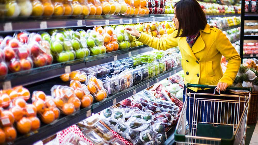 ২০১৫ সালে জাপানের সফ্টব্যাঙ্ক গোষ্ঠীর সঙ্গে ৮০০ কোটি টাকার চুক্তি সেরে দেশের হাইপার-লোকাল সংস্থাগুলির মধ্যে প্রথমসারিতে বসে পড়ে গ্রোফার্স। তবে ২০১৫-’১৬ অর্থবর্ষে লোকসানও দেখেছিলেন। সে সময় মুনাফা ছিল মাত্র ১৪ কোটি ৩ লক্ষ টাকা। আর লোকসান ২২৫ কোটির। বাধ্য হয়েই সংস্থার ১০ শতাংশ কর্মী ছাঁটার পাশাপাশি দেশের ন’টি শহরে ঝাঁপ ফেলেছিলেন অলবিন্দ্ররা।