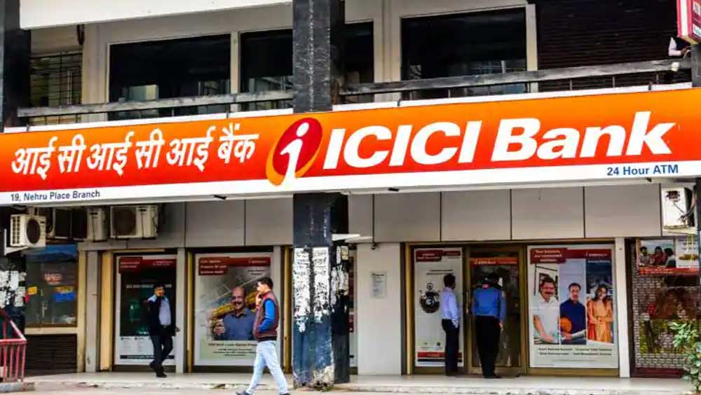 এবিজি গ্রুপ-কে ঋণ দেওয়া ব্যাঙ্কগুলির  মধ্যে সব থেকে বড় ক্ষতির মুখে বেসরকারি ব্যাঙ্ক আইসিআইসিআই। পাঁচ বছরে এই ব্যাঙ্কের মোট ঋণ দেওয়া অর্থের পরিমাণ সাত হাজার ৮৯ কোটি টাকা। তালিকায় এর পরই রয়েছে আইডিবিআই-ব্যাঙ্কের নাম। তাদের ঋণ দেওয়া মোট অঙ্ক তিন হাজার ৬৩৯ কোটি।