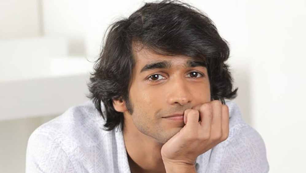 শান্তনুকে প্রশ্ন করা হয়েছিল, ভন্সালীর ছবিতে অভিনয়ের সুযোগ পাওয়া নিয়ে তিনি কী বলতে চান? জবাবে তিনি জানান, তাঁর স্বপ্ন সত্যি হয়েছে। আর এর পূর্ণ কৃতিত্ব তিনি ভন্সালীকেই দিতে চান।