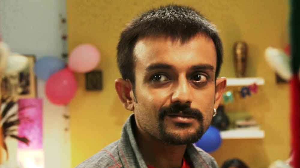 টলিউড এবং বলিউড, দু’জায়গাতেই কাজ করেছেন দেবপ্রসাদ।