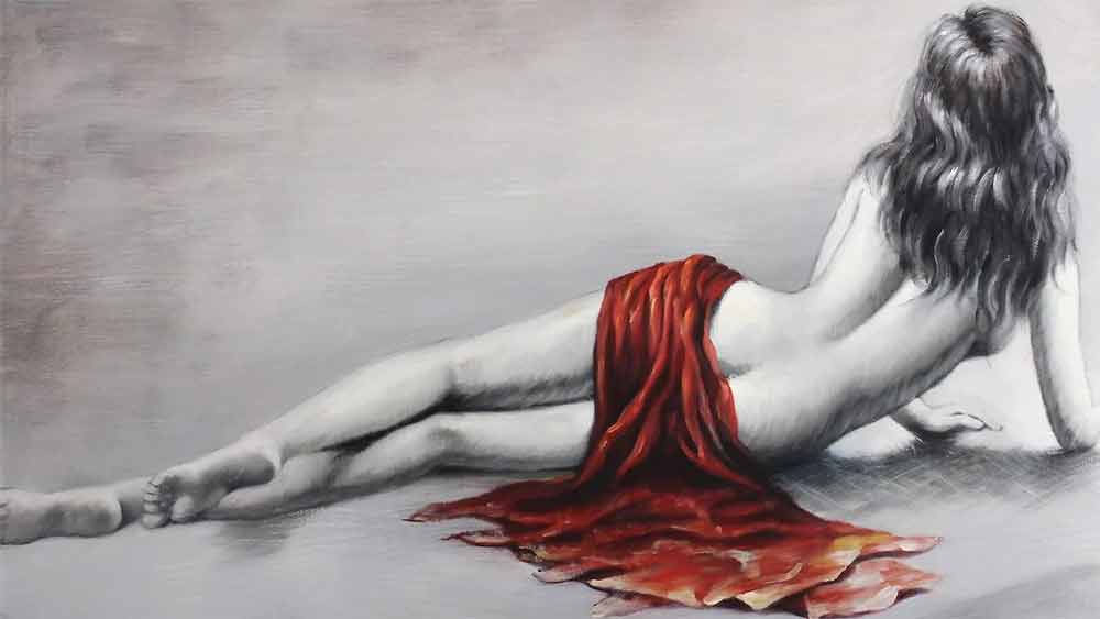 লিলিয়ান বলেন, ‘‘কাজের পর কাজ জুটলেও সব সময়ই সিঁটিয়ে থাকতাম। ন্যুড মডেলিংও যে আর্টের অঙ্গ, তা অনেকেরই বোধগম্য হবে না। একে যৌনপেশার সঙ্গে তুলনা করাও বন্ধ হবে না। ভেতরে ভেতরে যন্ত্রণা হত। এক সময় ইনস্টাগ্রামে নিজের প্রোফাইলও প্রাইভেট করে দিই। একই সঙ্গে কেবলমাত্র নামজাদা শিল্পীদের জন্যই কাজ করা শুরু করেছিলাম। যাতে আর কারও লক্ষ্য না হয়ে উঠি!’’