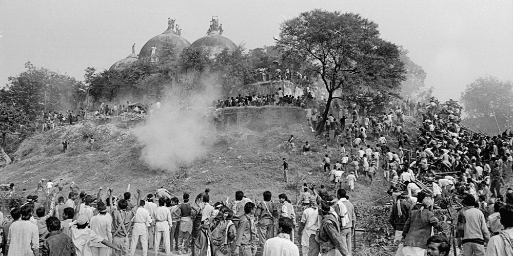 খাজাবাবার মাজারের শ্রীপ্রসাদকে বলাই যেত, আপনার মতো দার্শনিক যদি সকলে হতেন, তা হলে অযোধ্যায় বাবরি মসজিদটাই ভাঙত না! ১৯৯২ সালের ৬ ডিসেম্বরের সেই ঘটনা।