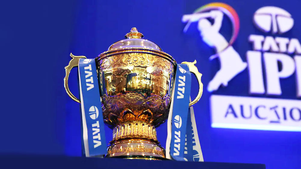 তবে এ বারের আইপিএল-এর লক্ষণীয় ঘটনা হল, অবিক্রিত থেকে গিয়েছেন নামীদামী ক্রিকেটার। সেই তালিকায় যেমন অভিজ্ঞরা রয়েছেন, তেমনই গত বার দলকে ফাইনালে তোলা অধিনায়কও রয়েছেন। আইপিএল-এর অবিক্রিত একাদশের খানাতল্লাশি করল আনন্দবাজার অনলাইন।