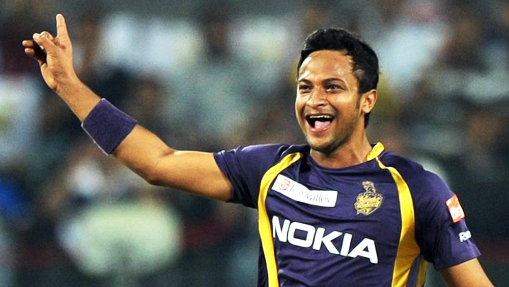 শাকিব আল হাসান: সম্ভবত সব থেকে বড় চমক তাঁর অনুপস্থিতি। অনেকেই বলছেন, তাঁকে পুরো মরসুম পাওয়া যাবে না বলে কোনও দল নেয়নি। কিন্তু যেটুকু খেলতেন, তাতেই কামাল করতে পারতেন শাকিব। ব্যাট এবং বল, দুয়েই অবদান রাখতে পারেন। সীমিত ওভারে তাঁর পারফরম্যান্স এবং র‌্যাঙ্কিং, দুটোই তাঁর প্রমাণ দিচ্ছে।