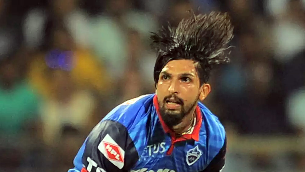 ইশান্ত শর্মা: ভারতের টেস্ট দল থেকে বাদ পড়েছেন। আইপিএল-এও তিনি দল পেলেন না। একাধিক দলের হয়ে খেলার অভিজ্ঞতা রয়েছে তাঁর। সাম্প্রতিক সময়ে অবশ্য একেবারেই ভাল খেলতে পারেননি। হয়তো সে কারণেই তরুণরা টপকে গিয়েছেন তাঁকে।