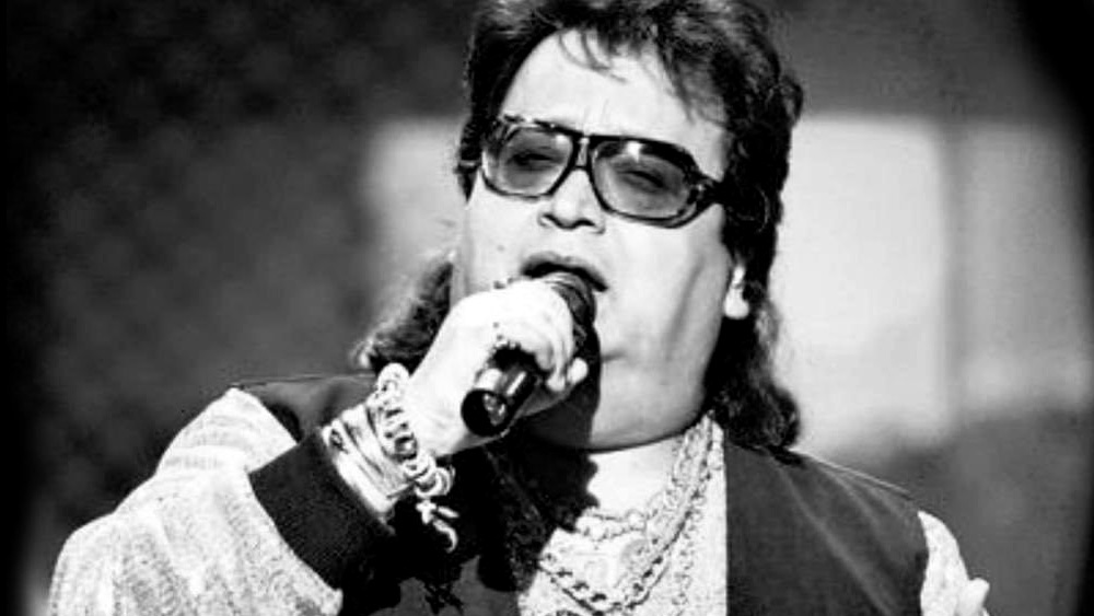 কিশোরের প্রয়াণে ব্যক্তিগত লোকসান হয়ে গিয়েছিল বলে ঘনিষ্ঠমহলে জানিয়েছিলেন বাপ্পি। তবে ছেলের সিদ্ধান্তের কথা শুনে তাঁকে আশ্বস্ত করেছিলেন অপরেশ লাহিড়ি। 