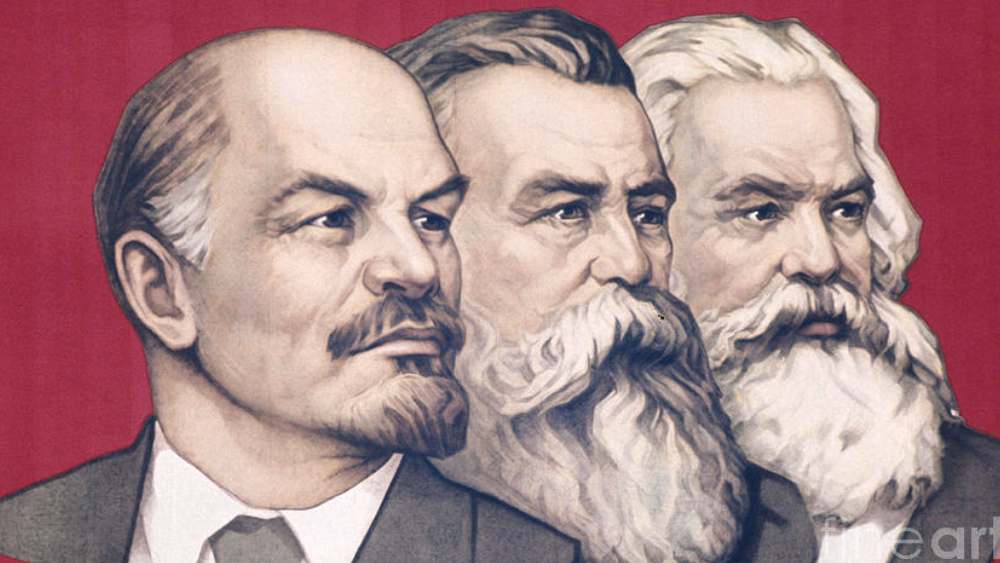 হিটলারের ১২ বছরের একনায়কত্বে গণহত্যার শিকার হয়েছিলন ৬০ লক্ষ মানুষ। পলের চার বছরে ৩০ লক্ষ হত্যা শতাংশের হিসেবে অনেকটাই বেশি। যদিও  পল নাকি সমাজ সংস্কার করতে চেয়েছিলেন। মার্ক্স-লেনিনীয় কমিউনিস্ট ধারার পন্থী ছিলেন। কৃষিভিত্তিক সমাজতন্ত্র প্রতিষ্ঠা করাই নাকি লক্ষ্য ছিল তাঁর।