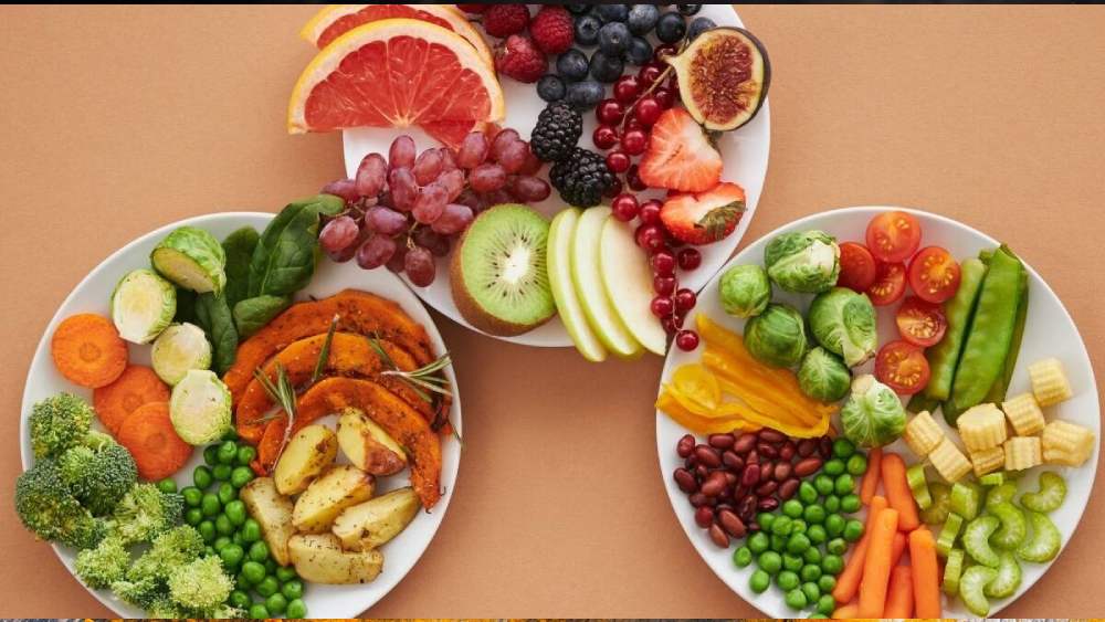 দাম দিয়ে অসময়ের সব্জি-ফল না খেলে মরসুমি শাক-সব্জি-ফলই খান৷