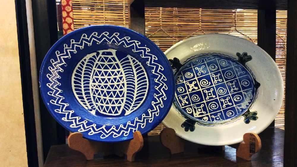 অন্দরসজ্জার বিভিন্ন উপকরণ