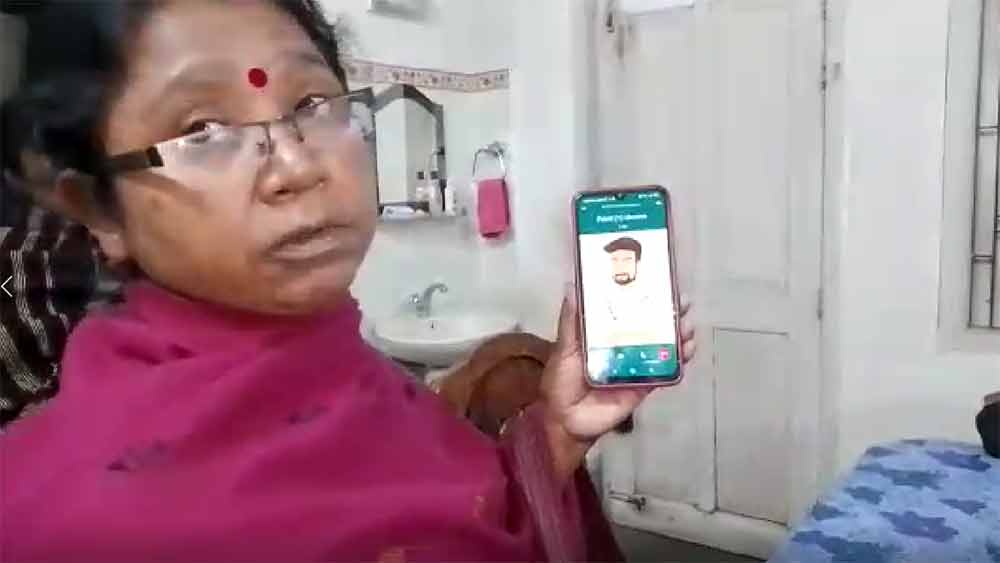 ছেলের ঘরে ফেরার অপেক্ষায় অনুপমা দাস।