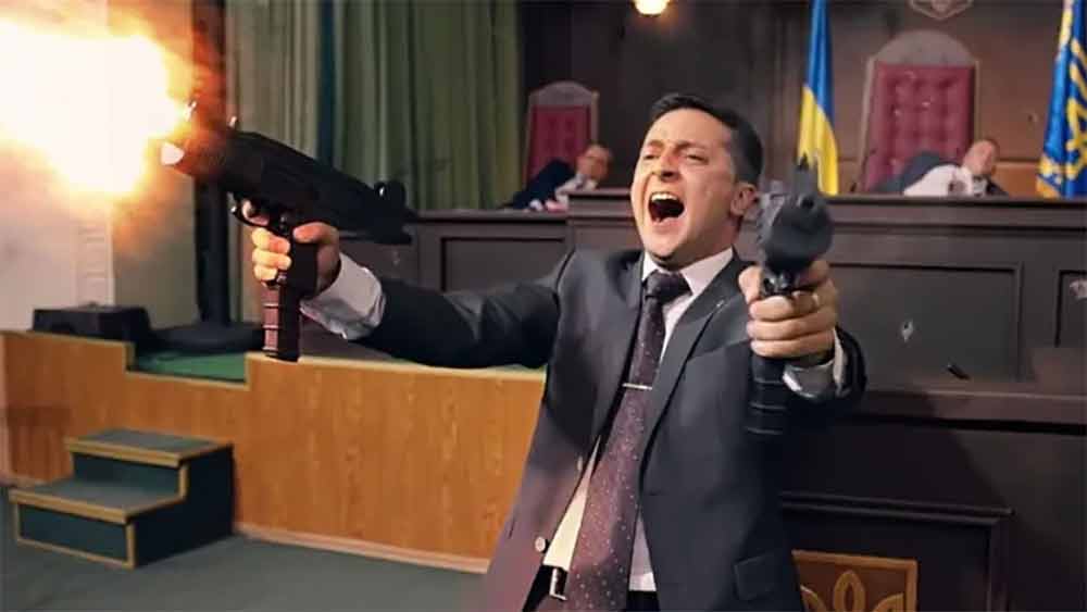 ২০০৮ সালে অভিনেতা জেলেনস্কির আরও ব়ড় সুযোগ পেয়ে যান। টেলিভিশনের পর্দায় থেকে সিনেমায় লাফ দেন তিনি। সে বছর ‘লভ ইন দ্য বিগ সিটি’ দিয়ে বড়পর্দায় অভিষেক করেন জেলেনস্কি। বছর দুয়েক পর এর সিক্যুয়েল এল ‘লভ ইন দ্য বিগ সিটি-২’। তাতেও ছিলেন জেলেনস্কি। এর পর ‘অফিস রোম্যান্স’, ‘আওয়ার টাইম’ বা ‘এইট ফার্স্ট ডেটস’-এর মতো ছবিতেও দেখা গিয়েছিল তাঁকে। ২০১৬ সাল পর্যন্ত রুপোলি পর্দায় বেশ কয়েকটি ছবি করেছিলেন জেলেনস্কি।