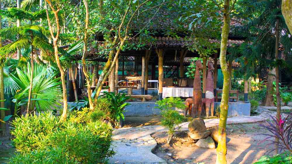 জলপথের রিসর্টে এ বারের দোল আপনি কাটিয়ে ফিরতে পারেন