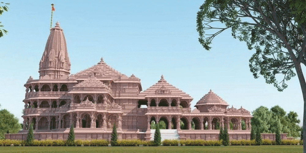 ভবিষ্যতের অযোধ্যার সঙ্গে বারণসী কি আর পাল্লা দিতে পারবে? শুধু রামমন্দিরই নয়, মন্দিরকে কেন্দ্র করে গোটা অযোধ্যার খোলনলচে বদলে ফেলার কাজে চলছে। অযোধ্যার অত্যাধুনিক রেল স্টেশনও গড়ে তোলা হবে রামমন্দিরের আদলে। 