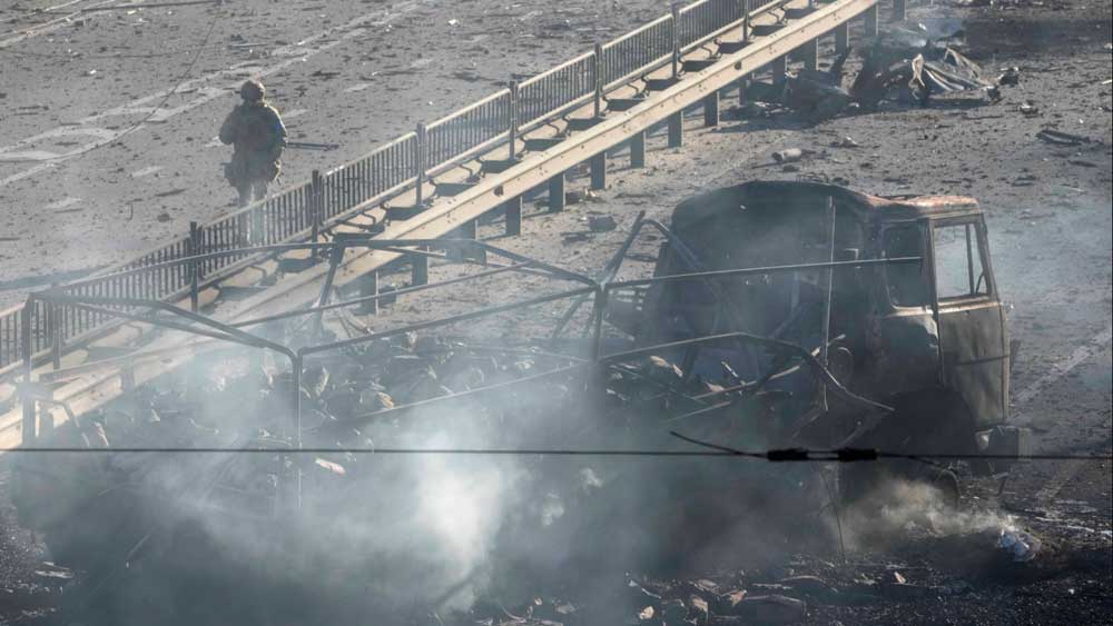 লড়াই চালাচ্ছে ইউক্রেনের ফৌজ।