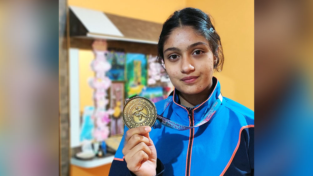 ইতিমধ্যেই জাতীয় জুনিয়র উশু প্রতিযোগিতায় সাদিয়া দু’বার সোনার পদক জয় করেছে। তার মধ্যে সাম্প্রতিকতম, জলন্ধরের লাভলি প্রফেশনার বিশ্ববিদ্যালয়ে আয়োজিত জাতীয় উশু প্রতিযোগিতায় সোনা জয়।