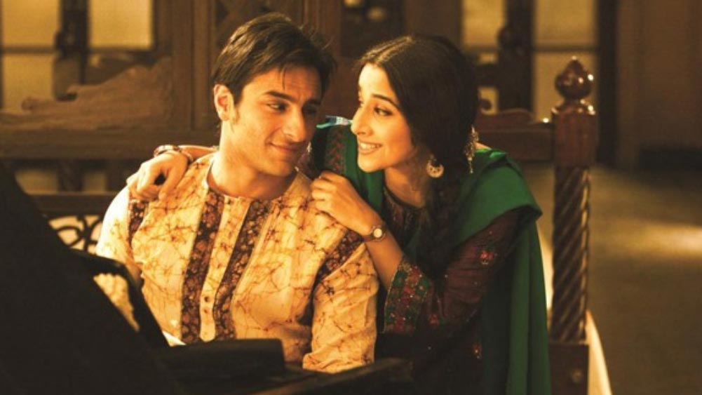 বিদ্যাকে এ বার মর্যাদা দিয়ে ডেকে নিলেন বিধু বিনোদ চোপড়া। তাঁর ‘পরিণীতা’ ছবির জন্য। তাঁর বাঙালি সৌন্দর্যই তাঁকে সঞ্জয় দত্ত, সইফ আলি খানের বিপরীতে নায়িকা বানিয়ে দিল। অভিনেত্রীর ভাগ্য দেখে ঈর্ষায় জ্বলতে শুরু করলেন অনেকেই। বিদ্যা কিন্তু আবেগে ভাসেননি। তাঁর অতীত তাঁকে মাটিতে পা রেখে হাঁটতে সাহায্য করেছে।