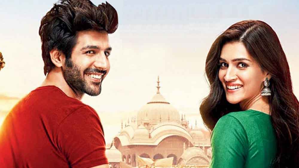 ‘গজনী’-র সাফল্যের পর বলিউডে ঘন ঘন কাজ না করলেও এ বার তা বদলাতে চলেছে। শাহিদ কপূর এবং ম্রুণাল ঠাকুরকে নিয়ে ‘জার্সি’-র প্রযোজনা করবেন অল্লু অরবিন্দ। এর পর আসবে ‘শাহজাদা’। তাতে নিয়েছেন কার্তিক আরিয়ান এবং কৃতী শ্যাননকে। সেটি আবার অল্লু অর্জুনের ব্লকবাস্টার ফিল্ম ‘আলা বৈকুণ্ঠপুরমুলো’-র রিমেক।