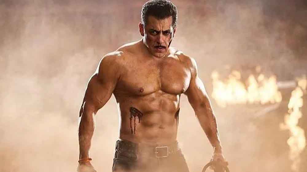 চলতি বছরে ‘টাইগার ৩’ ছাড়াও ‘পাঠান’ এবং ‘কভি ইদ কভি দিওয়ালি’-তেও দেখা যাবে সলমনকে। পাশাপাশি, ‘বজরঙ্গি ভাইজান’-এর সিক্যুয়েল করারও ইঙ্গিত দিয়েছেন তিনি।