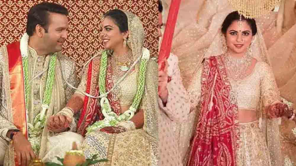 অনিলের দাদা মুকেশ অম্বানীর পরিবারে বিয়ের সানাই শোনা গিয়েছিল সেই ২০১৮ সালে। সে বছরের ১৮ ডিসেম্বর বিয়ে করেছিলেন ইশা অম্বানী। মুকেশ এবং নীতা অম্বানীর মেয়ে ইশার সঙ্গে নতুন জীবন শুরু করেছিলেন আনন্দ পিরামল। তার পর থেকে জোট বাঁধা বলতে শুধুই ব্যবসায়িক... ।