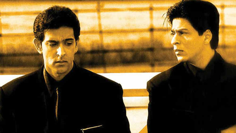 ‘কভি খুশি কভি গম’-এ এক সঙ্গে অভিনয় করেছিলেন শাহরুখ এবং হৃতিক। অভিনয় জগতে তখন প্রথম জনের বয়স প্রায় এক দশক। দ্বিতীয় জনের এক বছর। কর্ণ জোহর পরিচালিত এই ছবিতে দুই ভাইয়ের ভূমিকায় অভিনয় করেছিলেন তাঁরা।  