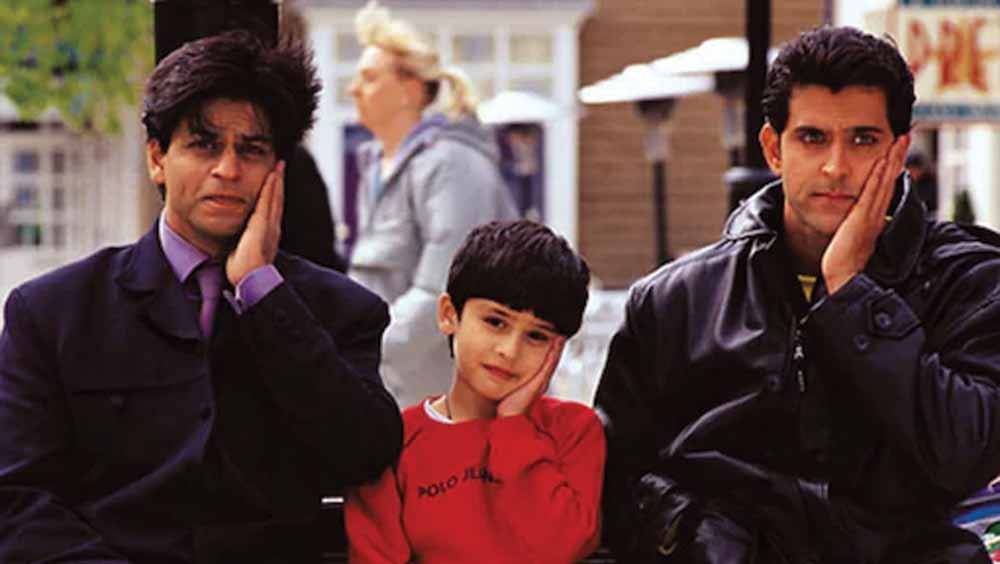 শাহরুখ খানও দূরত্ব বজায় রাখতেন হৃতিকের থেকে। সেই সময় তাঁর সঙ্গে হৃতিককে তুলনা শুরু করেছিল সংবাদমাধ্যম। চারদিকে তা নিয়ে চর্চাও কম হয়নি। 