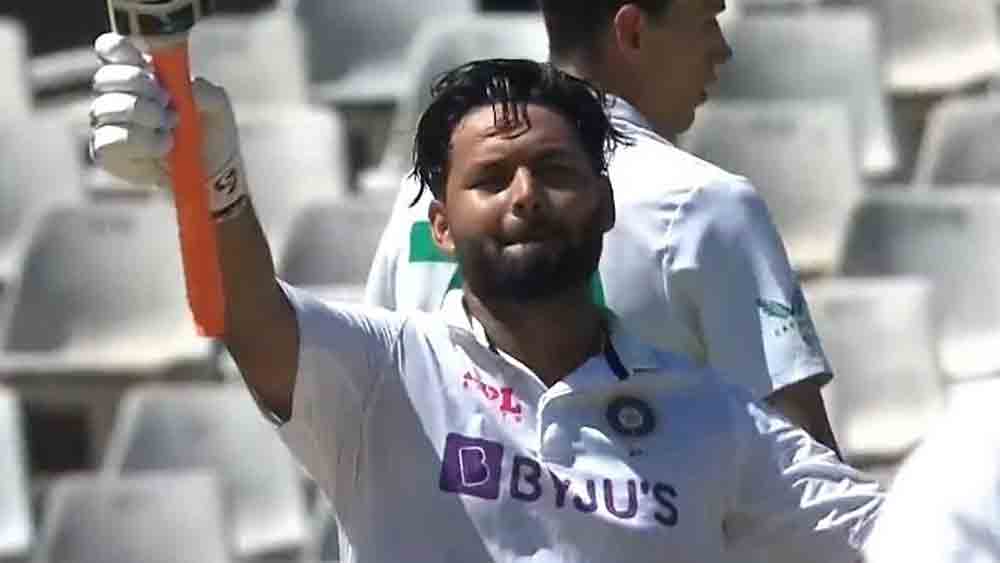 ঋষভ পন্থ: কোচ রাহুল দ্রাবিড় জানিয়ে দিয়েছেন দেশের প্রথম উইকেটরক্ষক পন্থ। তাঁকে এই ম্যাচে খেলানো হবেই। শ্রীলঙ্কার বিরুদ্ধে টি-টোয়েন্টি সিরিজে বিশ্রামের পর তরতাজা হয়েই নামবেন তিনি।