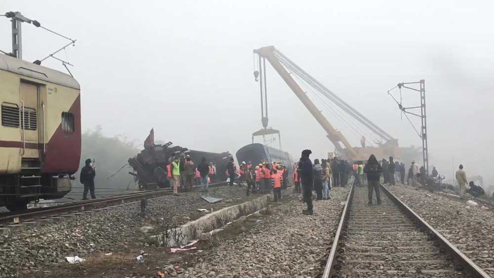 শুক্রবার সকালে দোমহনির ছবি। 