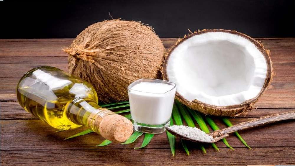 কিন্তু কী ভাবে ব্যবহার করবেন নারকেল তেল, যাতে ত্বকের উপকার হবে?