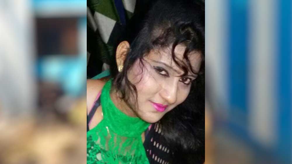 নর্তকী টিনা ওরফে কেয়া সরকার।