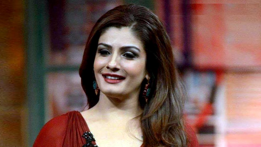 এ প্রসঙ্গে রবিনা আরও বলেন, ‘‘সম্প্রতি আমার সঙ্গে সঙ্গীত পরিচালক সন্দীপ চৌতার সম্পর্কে রয়েছে বলা হচ্ছে। আমি তাঁকে চিনি না পর্যন্ত। যিনি এই কাজ করেছেন তিনি পরের দিন আমাকে ফোন করে ক্ষমা চেয়েছেন।’’