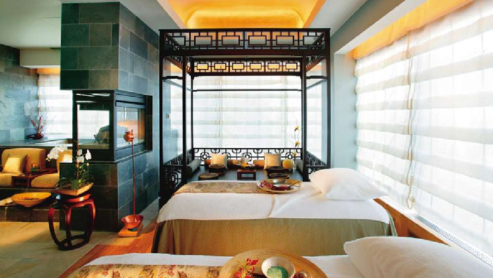 ১৪ হাজার ৫০০ বর্গফুট এলাকা জুড়ে বিস্তৃত  শুধু ম্যান্ডারিন ওরিয়েন্টালের স্পা এবং ফিটনেস সেন্টার। 