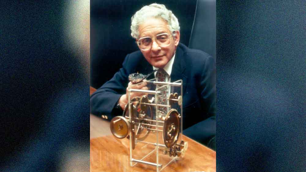 ১৯৫১ সালে ইয়েল বিশ্ববিদ্যালয়ের বিজ্ঞানের ইতিহাস বিশেষজ্ঞ ডেরেক জে ডি সোল্লা প্রাইস প্রত্নবস্তুটির প্রতি আকৃষ্ট হয়ে গবেষণা শুরু করেন। ১৯৭১ সালে প্রাইস ও নিউক্লিয়ার ফিজিক্সের বিশেষজ্ঞ শারাল্যাম্পোস কারাকালোস বস্তুটির এক্স রে এবং গামা রে প্রতিচ্ছবি তৈরি করেন।  বস্তুটির ৮২টি অংশের এমন প্রতিচ্ছবি তৈরি করা হয়। (সঙ্গের ছবিটি প্রাইস এবং তাঁর তৈরি যন্ত্রটির প্রতিরূপের)