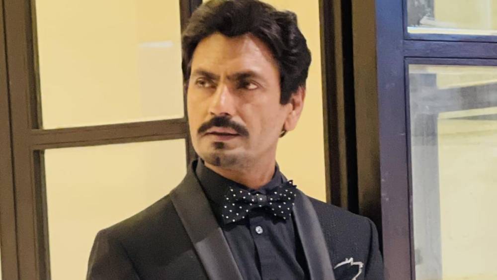 বলিউডে টানা পরিশ্রম করে সুযোগ পাওয়া আর সুযোগ পেতে বার বার ঠোক্কর খাওয়া অভিনেতা নওয়াজের কাছে  তা অসম্ভবও নয়। এখন বছরে কোটি কোটি টাকা উপার্জন করেন নওয়াজ।