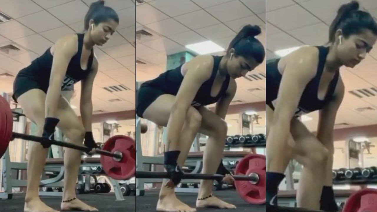 বিভিন্ন ধরনের কার্ডিয়ো করেন। অভিনেত্রীর ইনস্টাগ্রামে চোখ রাখলে মাঝেমাঝে ওজন তুলতেও দেখা যায়। সবল পেশী তৈরিতেও সমান ভাবে মনোযোগী এই দক্ষিণী নায়িকা।