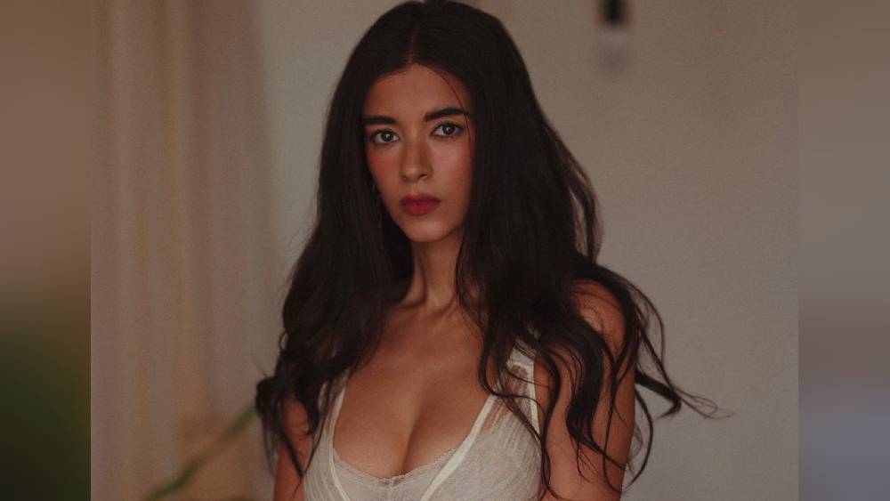 নিজের গানের একটি ব্যান্ড রয়েছে সাবার। আবার তিনি নিয়মিত মঞ্চ অভিনয়ও করেন। থিয়েটার তাঁর নেশা। তবে বলিউডেও অভিনয় করেছেন।