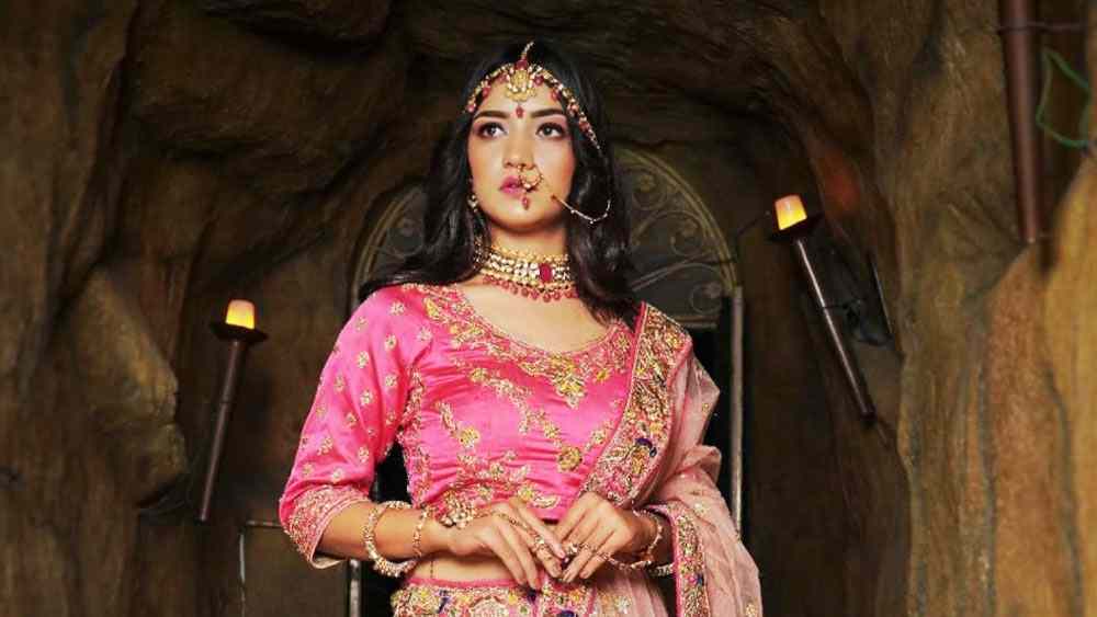 প্রশ্ন আরও, ঝাঁপ দেওয়ার আগে বাবাকে ওই কথাগুলোই বা বললেন কেন? 