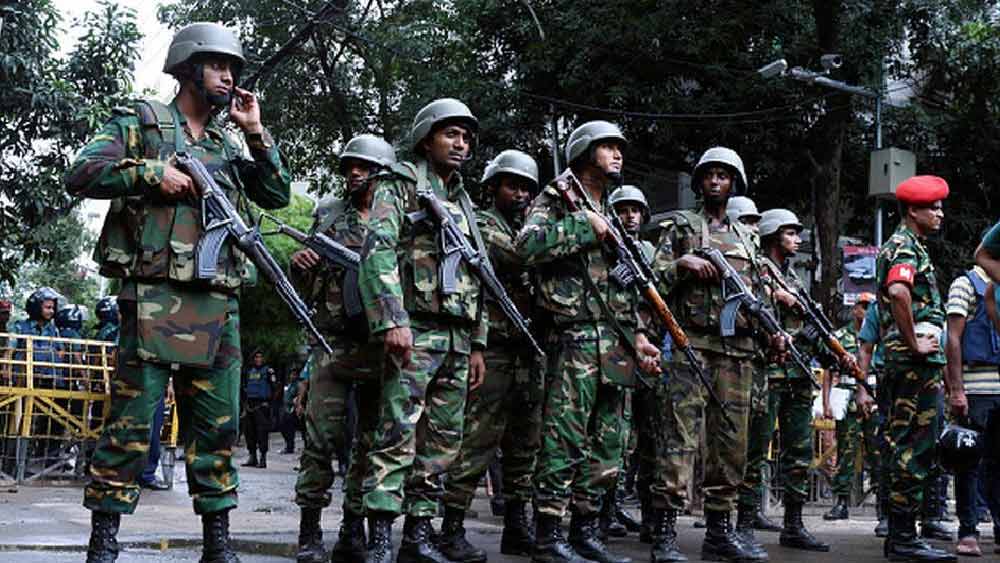 শোনা যায়, ওই পাঁচ জঙ্গি পণবন্দিদের হত্যা করার আগে কলমা পড়তে বলেছিল। যাঁরা পারেননি, তাঁদেরকে কুপিয়ে, গুলি করে হত্যা করা হয়েছিল সবার চোখের সামনে। 