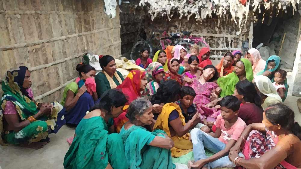 অমরজিৎকে আদালতে তোলা হয়েছিল। কিন্তু তার বয়স ১৮ বছরের কম হওয়ায়, হোমে পাঠানো হয়। 