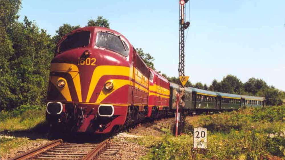 এলাকাগুলির মধ্যে সমন্বয় সাধনের লক্ষ্যে ১৮৮২ সালে এই রেলপথ নির্মাণ করা হয়। তবে আখেনের কয়লাখনি থেকে কয়লা নিয়ে লুক্সেমবার্গ ও লোরেনে নিয়ে যাওয়া হত মূলত। সেখানে ইস্পাত শিল্পের প্রসারের কাজেই কয়লা নিয়ে যাওয়া হত।