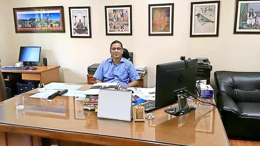 কর্মব্যস্ত: ইন্টেলিজেন্স বুরোর প্রধানের দায়িত্ব পেলেন তপন কুমার ডেকা