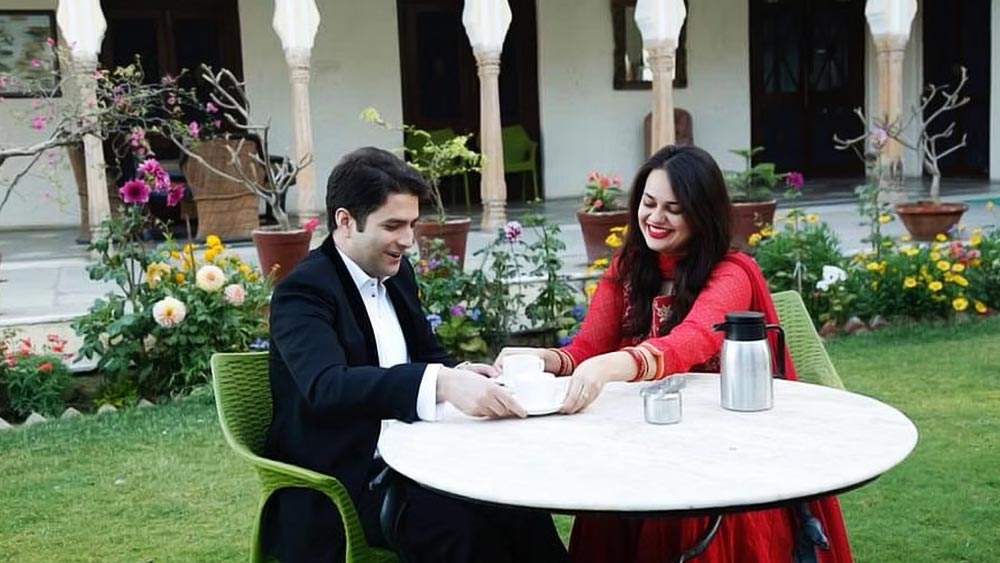 ২০২১ সালের ১০ অগাস্ট টিনা ও আমিরের বিচ্ছেদ হয়ে যায়।