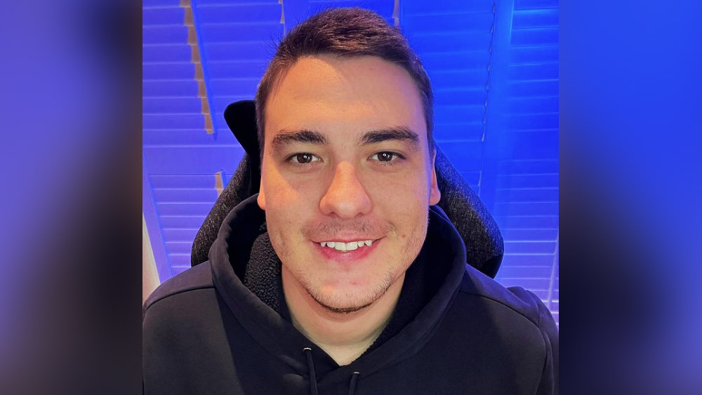 বিভিন্ন ধরনের কম্পিউটার গেম খেলতে ভালবাসেন। ইতিমধ্যেই ইনস্টাগ্রামে তাঁর ফলোয়ারের সংখ্যা ২২ হাজারের কাছাকাছি।   