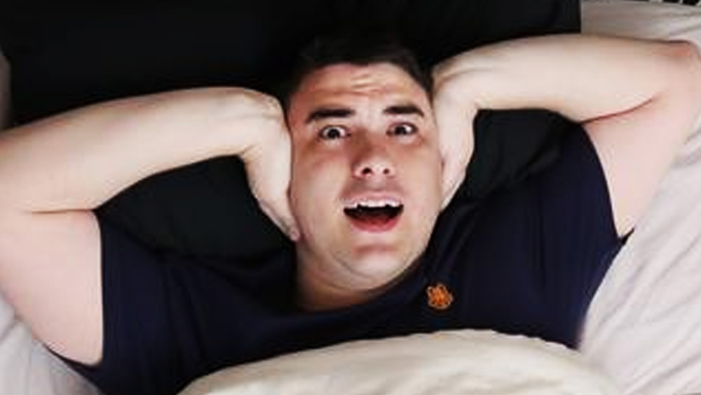 এক সাক্ষাৎকারে তিনি জানিয়েছেন, রাতের পর রাত এ ভাবে জেগে থাকতে তাঁর কোনও অসুবিধা হয় না। যত দিন তাঁর অনুরাগীরা তাঁকে উপহার পাঠাতে থাকবেন, তিনি তত দিনই সরাসরি সম্প্রচার (লাইভ স্ট্রিম) করবেন।   